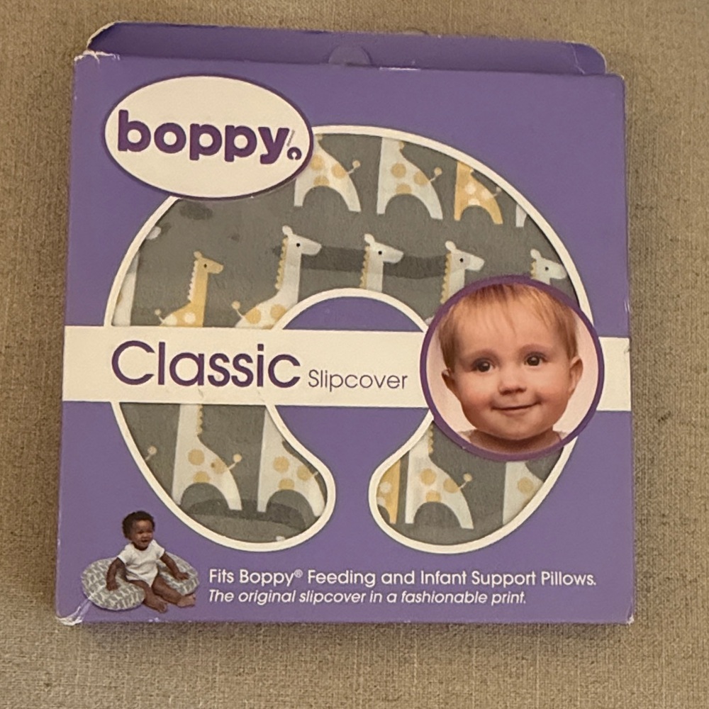 Boppy Baby Classic Slipcover Pillow Cover Giraffe Print New Gray White